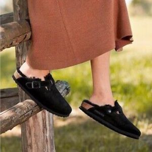 BIRKENSTOCK Boston Shearling clogs🔴black 39size women 8-8.5 gently used